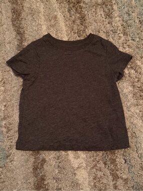 Old Navy Kids Short-Sleeve Tee in Charcoal